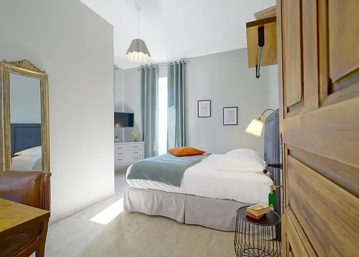 ホテル U Frascone ヴナコ